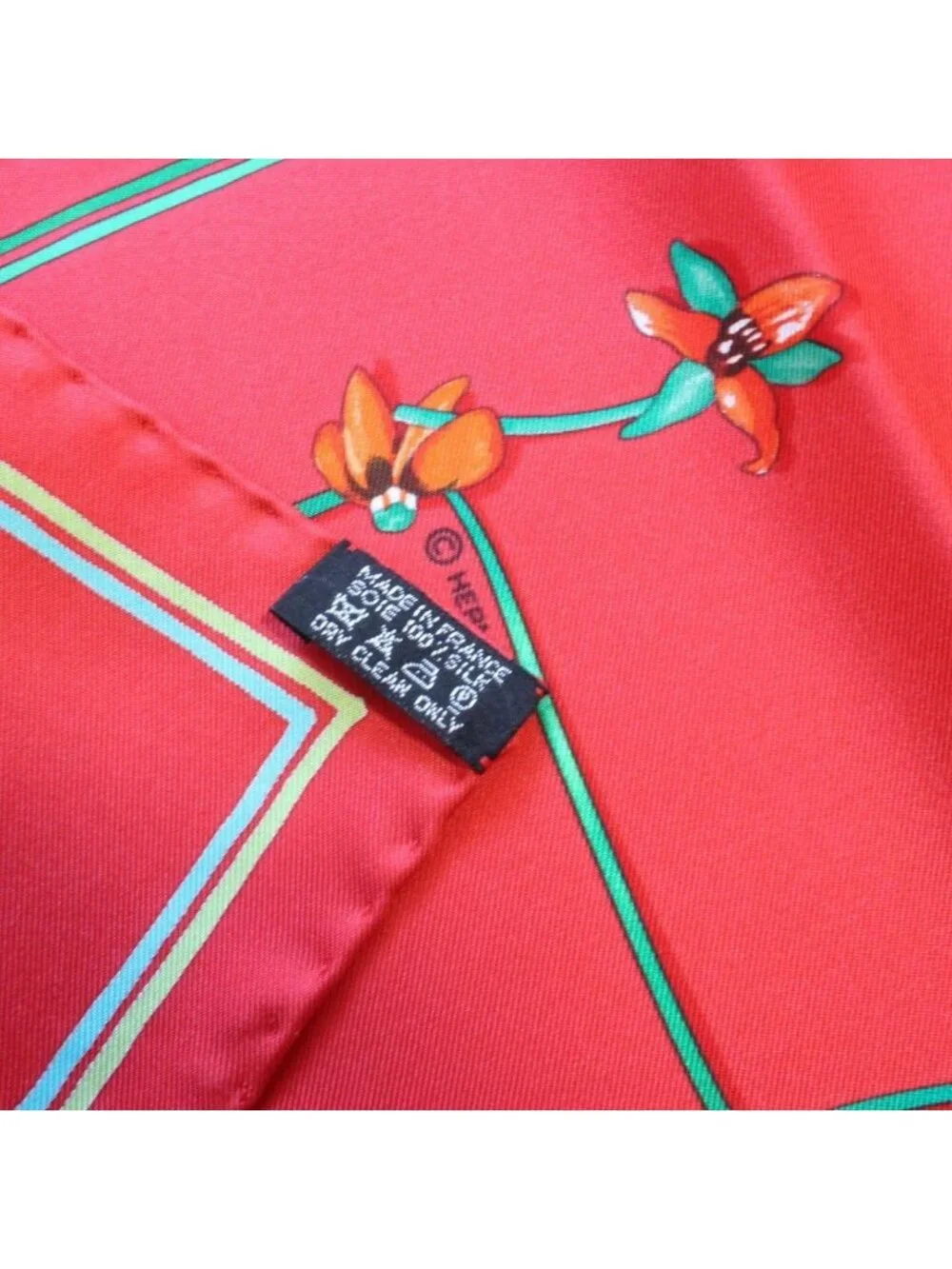 Hermes Carre 90 Scarf Eye Like Flowers 100% Silk Pawn